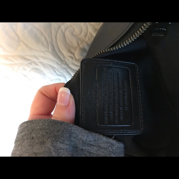 NWOT Genuine Coach black purse - Picture 4 of 4